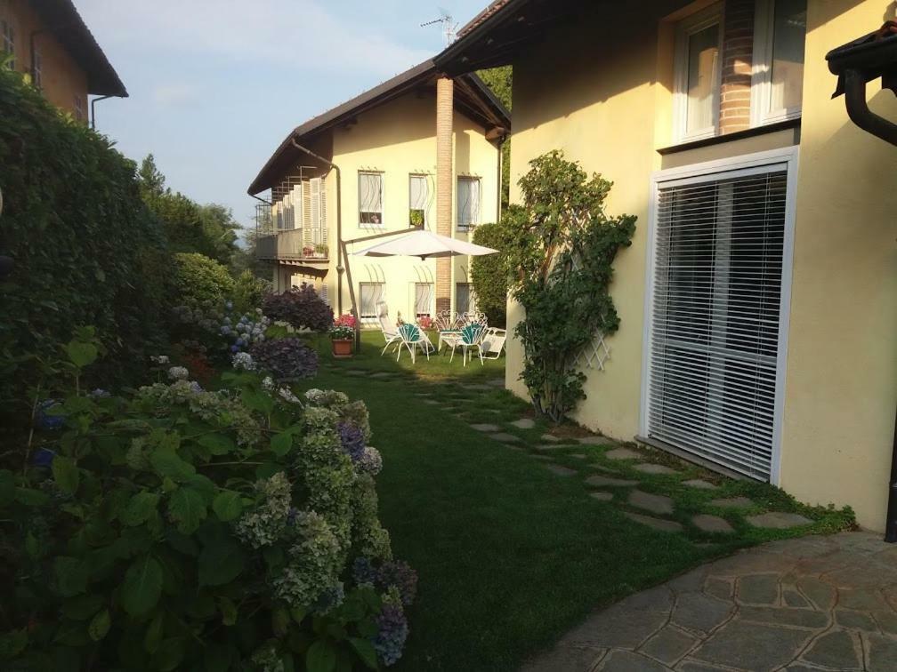 Casetta Delle Rose Biella Exterior foto